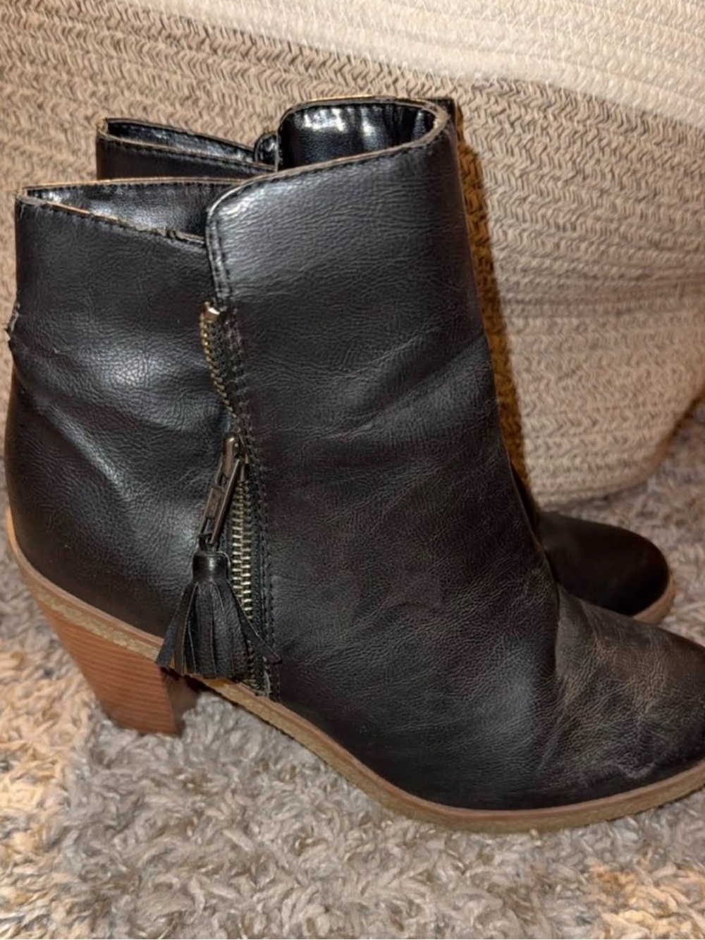 American Eagle Outfitters Black Leather Ankle Boots with Tassel Zip